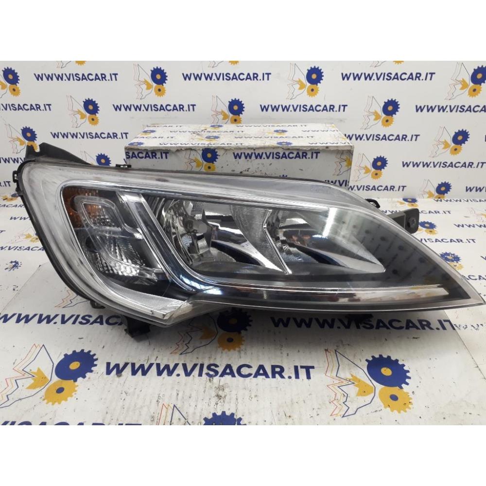 Proiettore Anteriore Destro