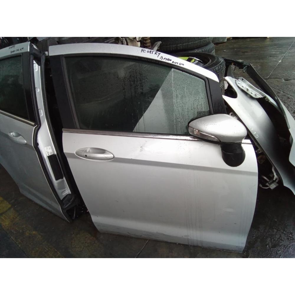 Porta Anteriore Destro