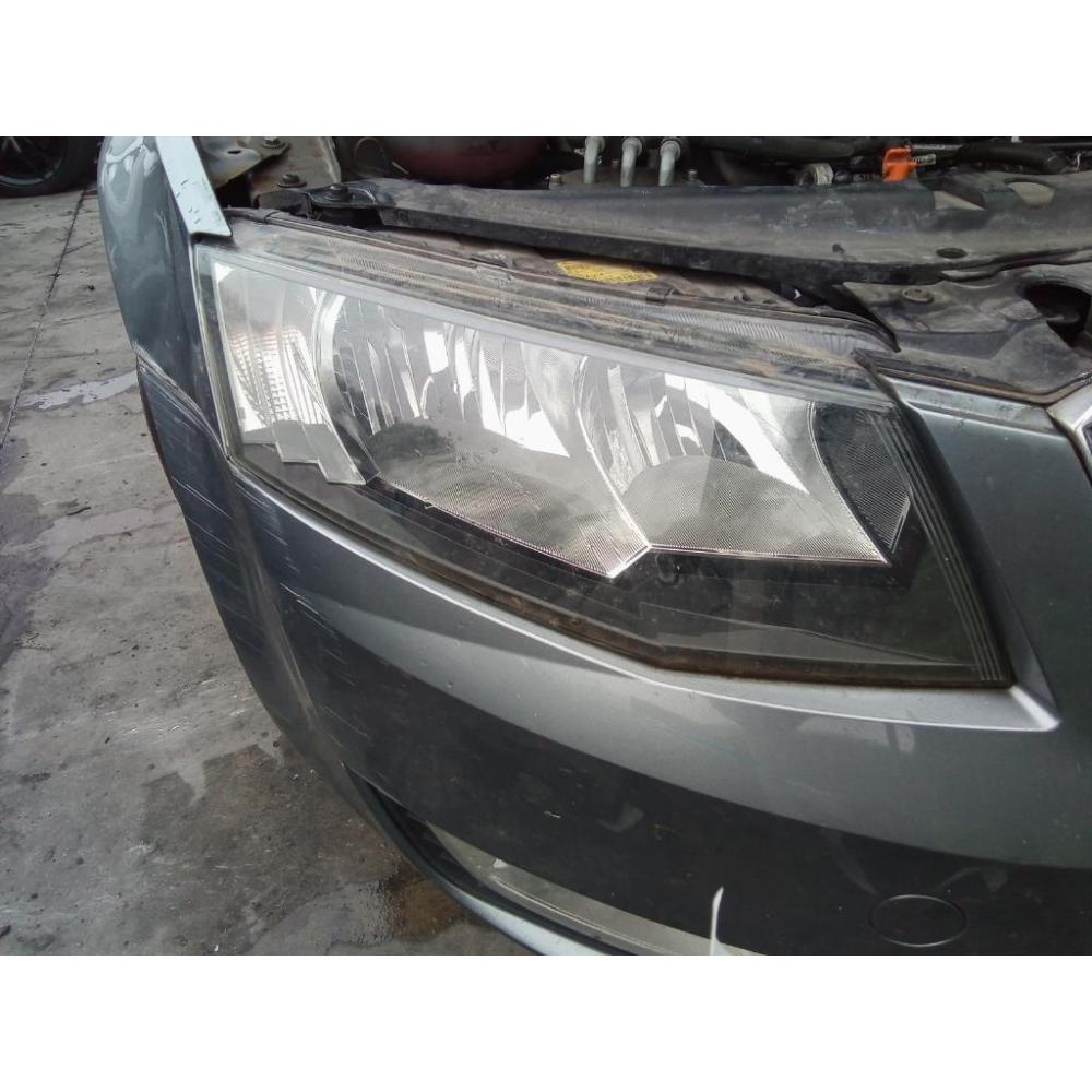 Proiettore Anteriore Destro