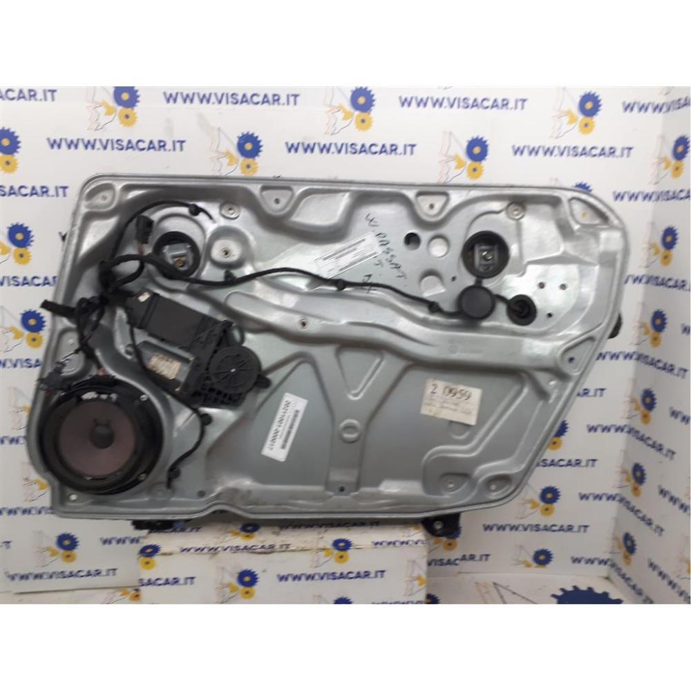 Alzacristallo Porta Anteriore Destro Usato Dal 2000 Al 2006 Volkswagen Passat «Iv» Variant (2000)