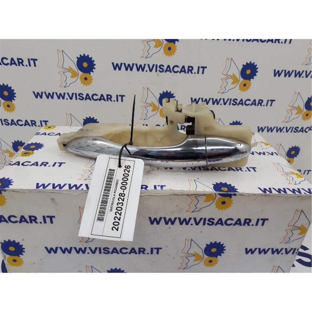 Maniglia Porta Esterno Posteriore Destro Usato Kia Carens «Iv» (2013)