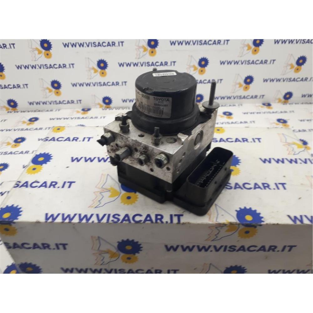 Pompa Abs Anteriore Usato Dal 2011 Toyota Yaris «Iv» (2012)