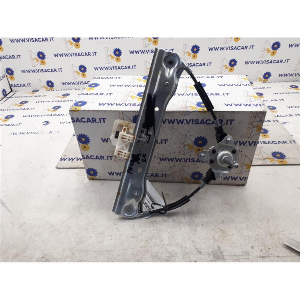 Alzacristallo Porta Posteriore Sinistro Usato Dal 2022 Fiat Panda «Iii»  (2024)
