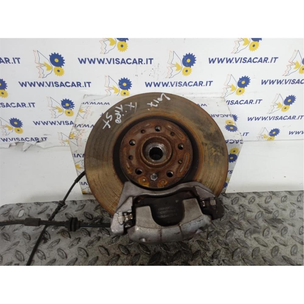 Mozzo Ruota Anteriore Sinistro Usato Dal 2015 Fiat Tipo «Ii» (2016)