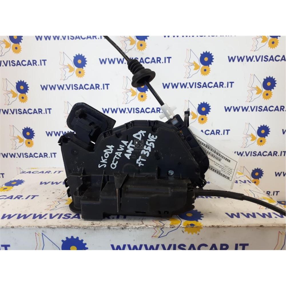 Serratura Porta Anteriore Destro Usato Dal 2016 Skoda Octavia «5E5» Sw (2017)