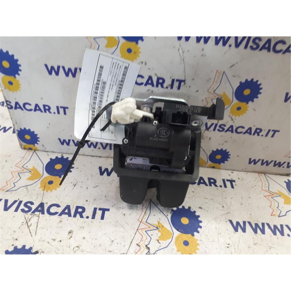 Serratura Portello Posteriore Usato Dal 2019 Volkswagen Passat «Vii» Variant (2019)