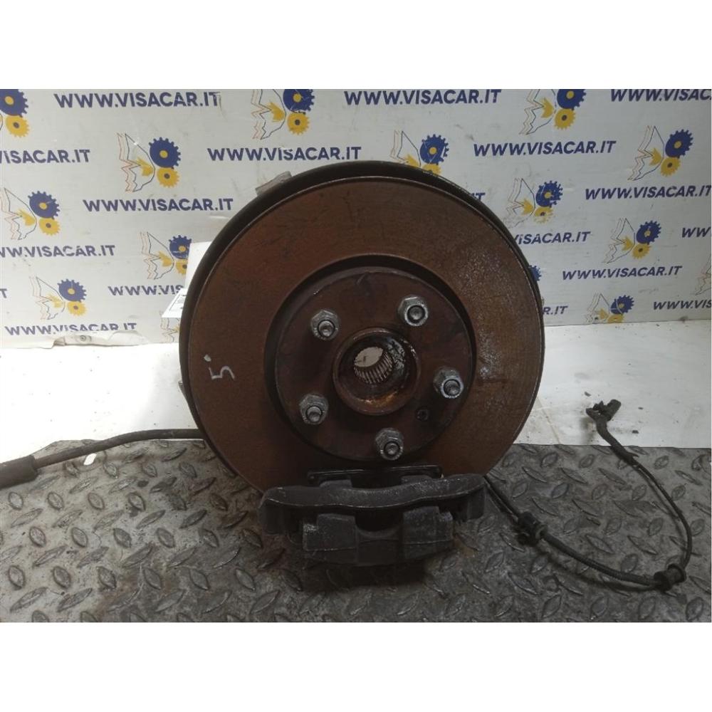 Mozzo Ruota Anteriore Sinistro Usato Dal 2011 Al 2015 Opel Corsa «D» (2011)