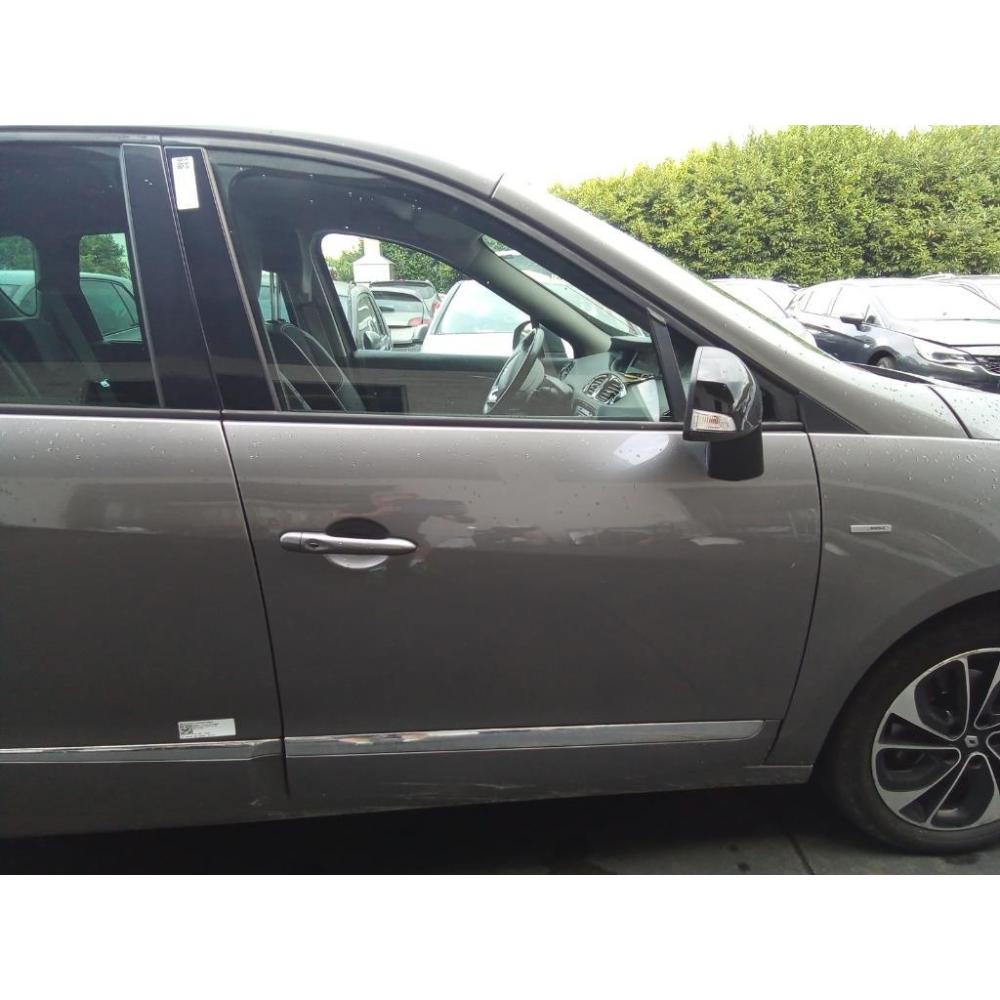 Porta Anteriore Destro Usato Dal 2012 Al 2016 Renault Scénic «Iii» X-Mod (2012)