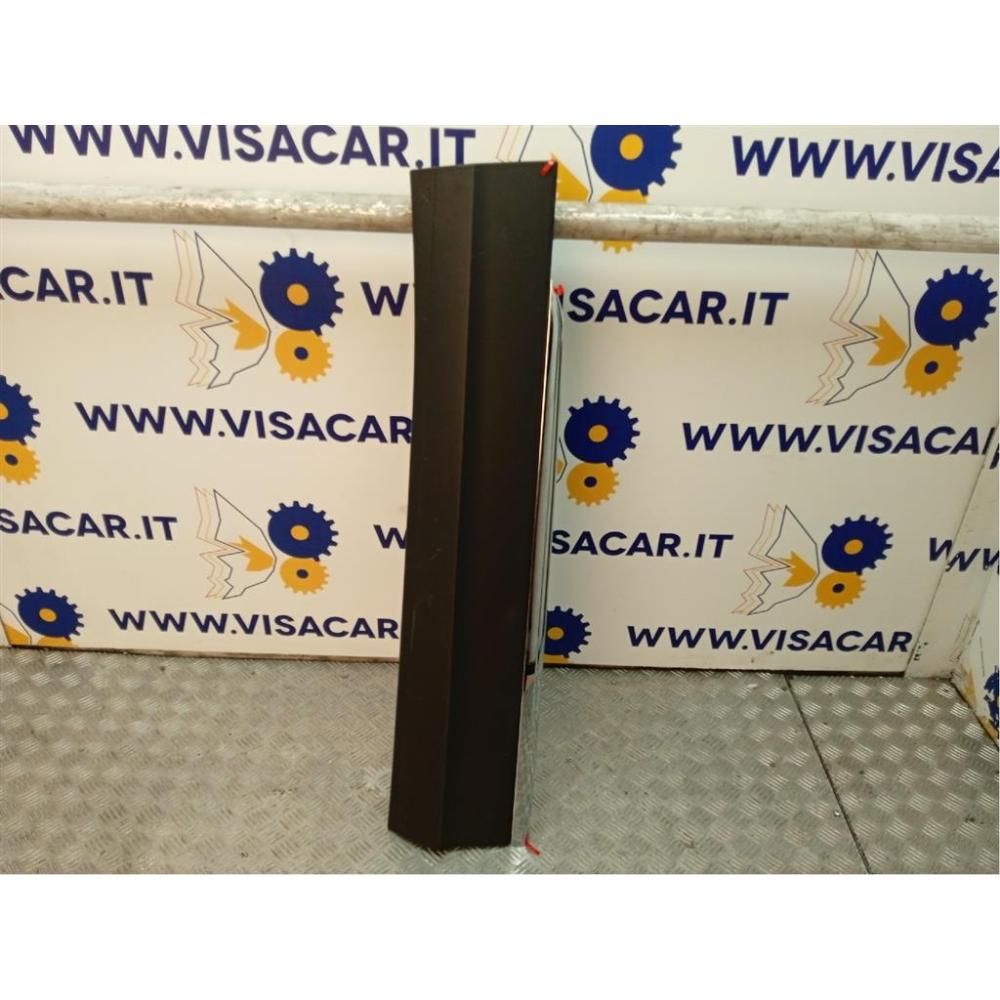 Modanatura Porta Anteriore Sinistro Usato Dal 2016 Al 2020 Volkswagen Tiguan «Ii» (2016)