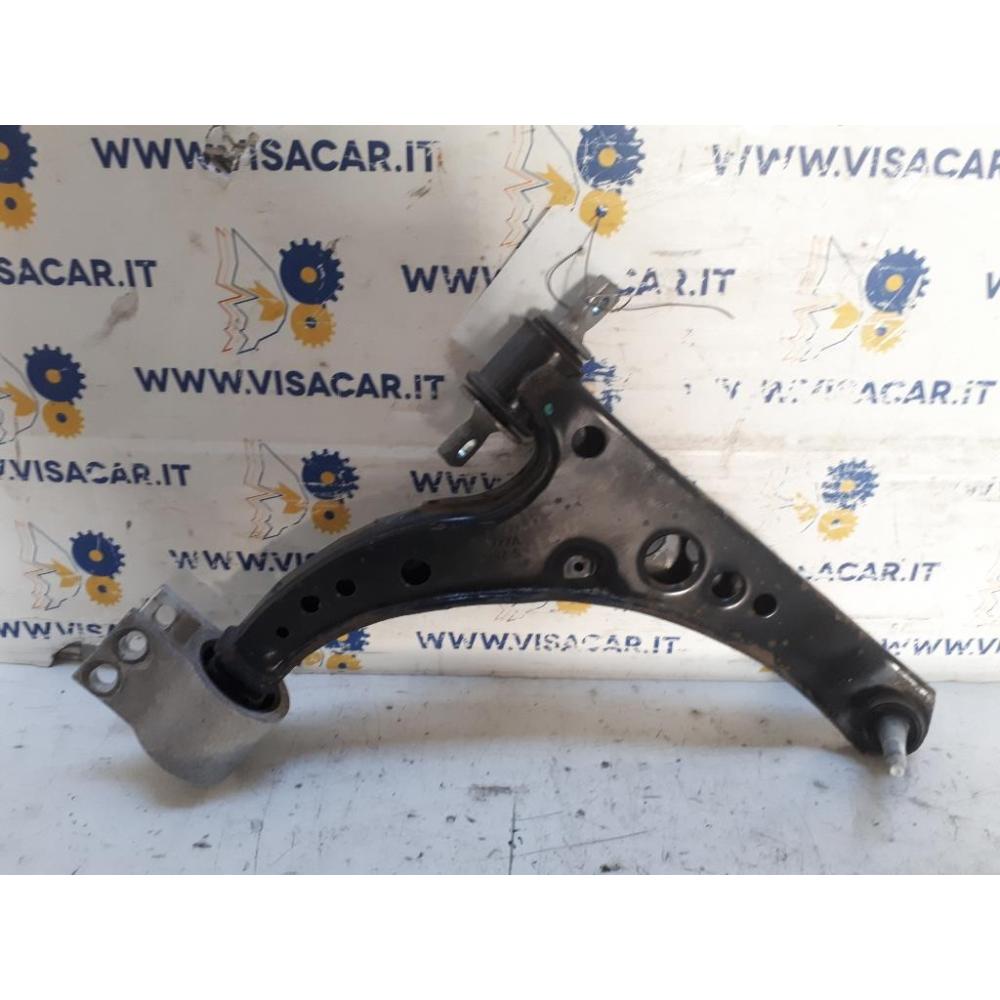 Braccio Oscillante Anteriore Destro Usato Dal 2015 Opel Astra «K» Sw (2016)