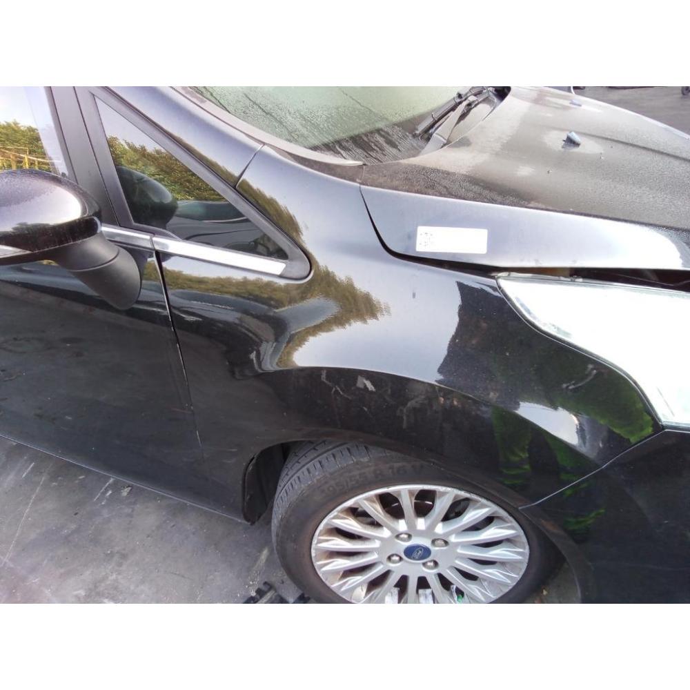 Parafango Anteriore Destro Usato Dal 2015 Al 2017 Ford B-Max (2012)