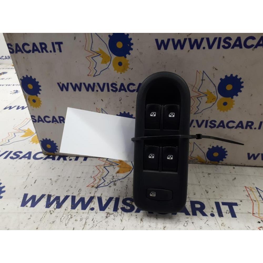 Pulsantiera Anteriore Sx Usato Dal 2007 Al 2014 Renault Clio «Iii» (2006)