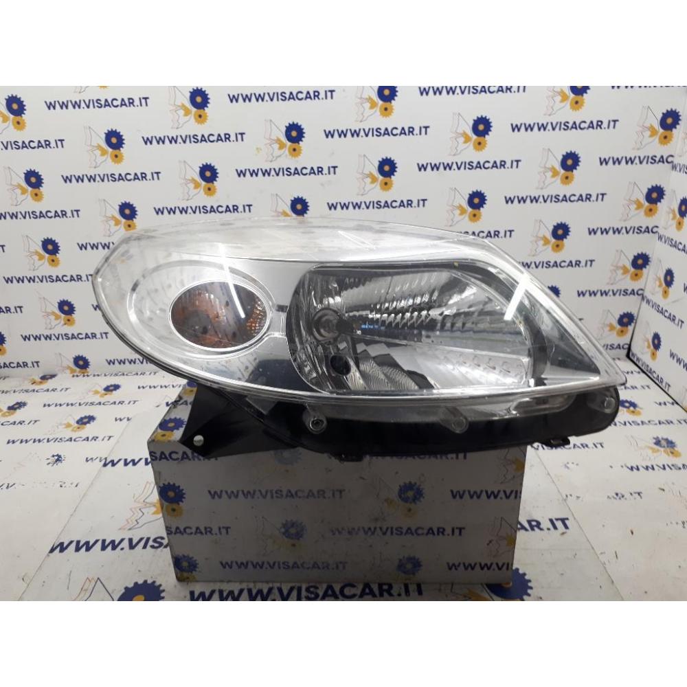 Proiettore Anteriore Destro Usato Dal 2007 Al 2012 Dacia Sandero «I» (2008)