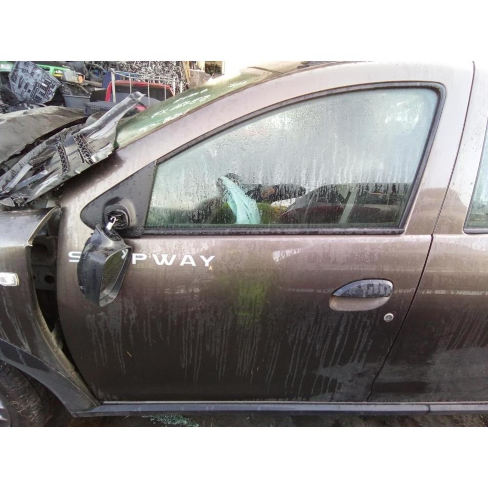 Porta Anteriore Sinistro Usato Dal 2016 Dacia Sandero Stepway «Ii» (2016)