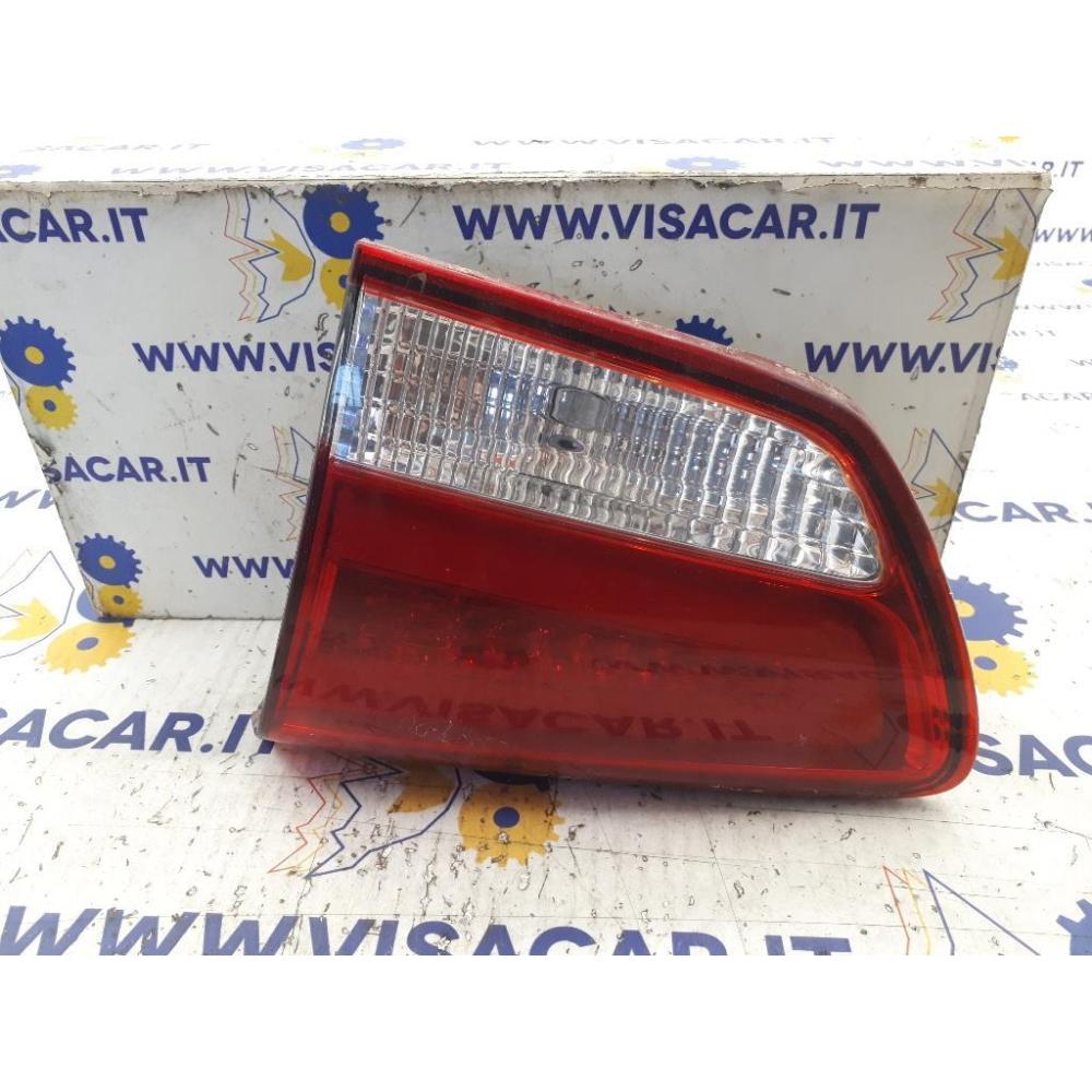 Fanale Interno Posteriore Destro Usato Dal 2016 Al 2019 Kia Carens «Iv» (2016)