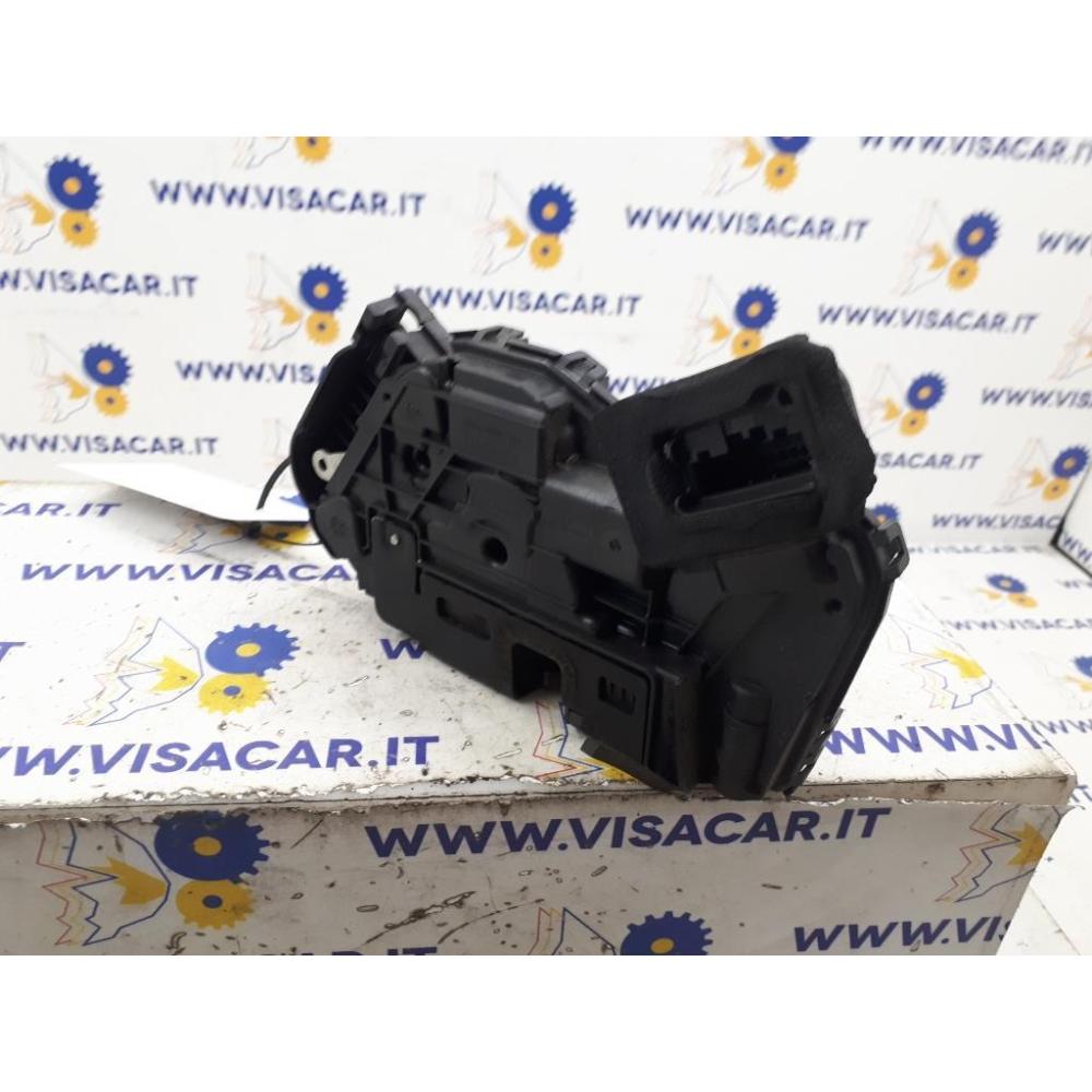 Serratura Porta Anteriore Destro Usato Dal 2021 Volkswagen Polo «Vii» (2021)