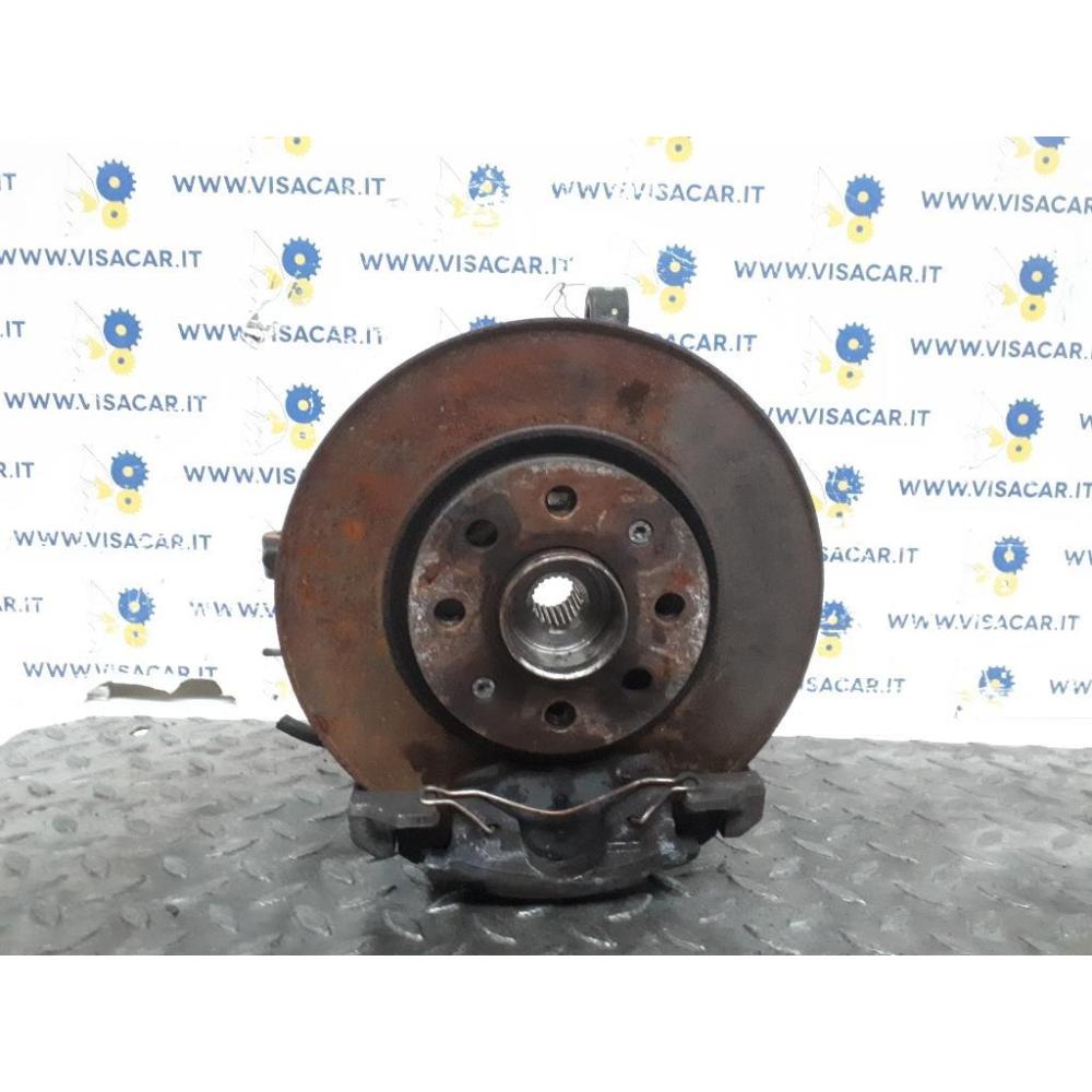 Mozzo Ruota Anteriore Sinistro Usato Dal 2014 Opel Corsa «E» (2014)