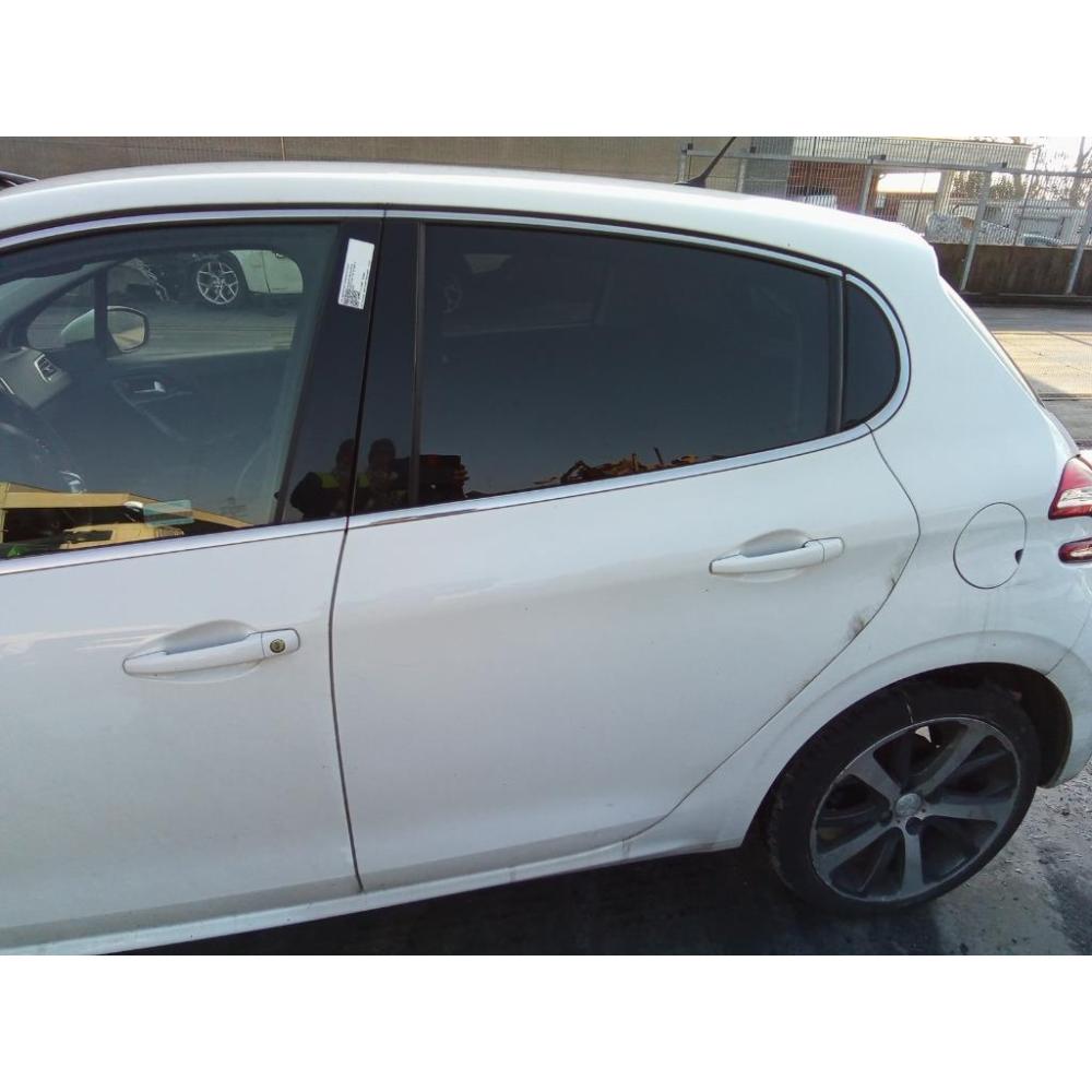 Porta Posteriore Sinistro Usato Dal 2015 Al 2019 Peugeot 208 «I» (2015)