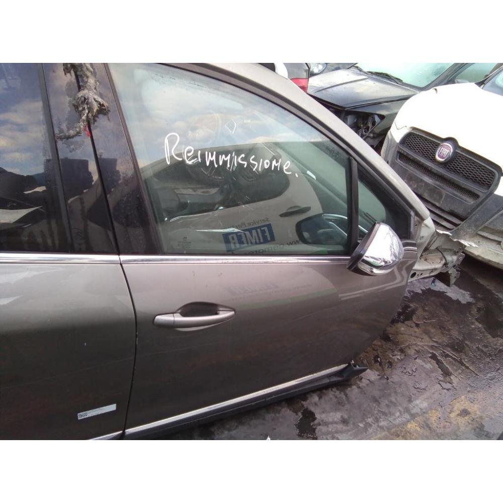 Porta Anteriore Destro Usato Dal 2013 Al 2016 Peugeot 2008 «I» (2013)