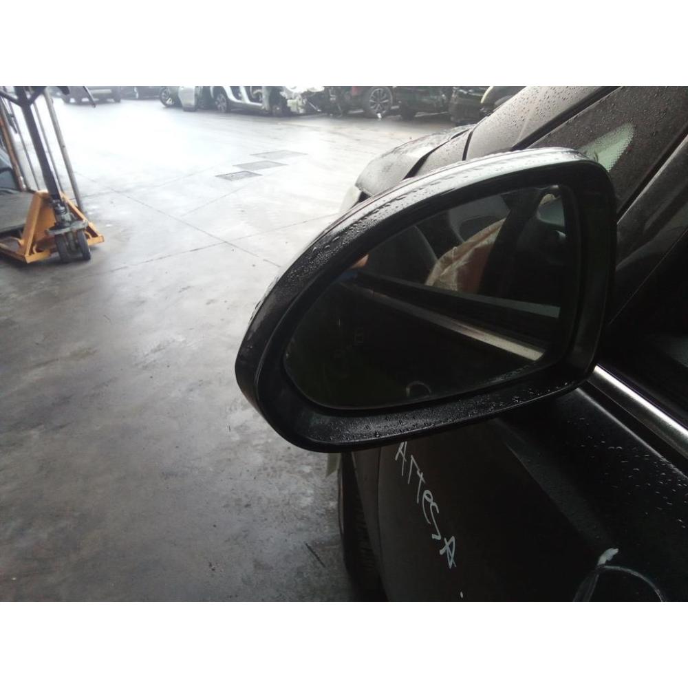 Retrovisore Esterno Anteriore Sinistro Usato Dal 2014 Opel Corsa «E» (2014)