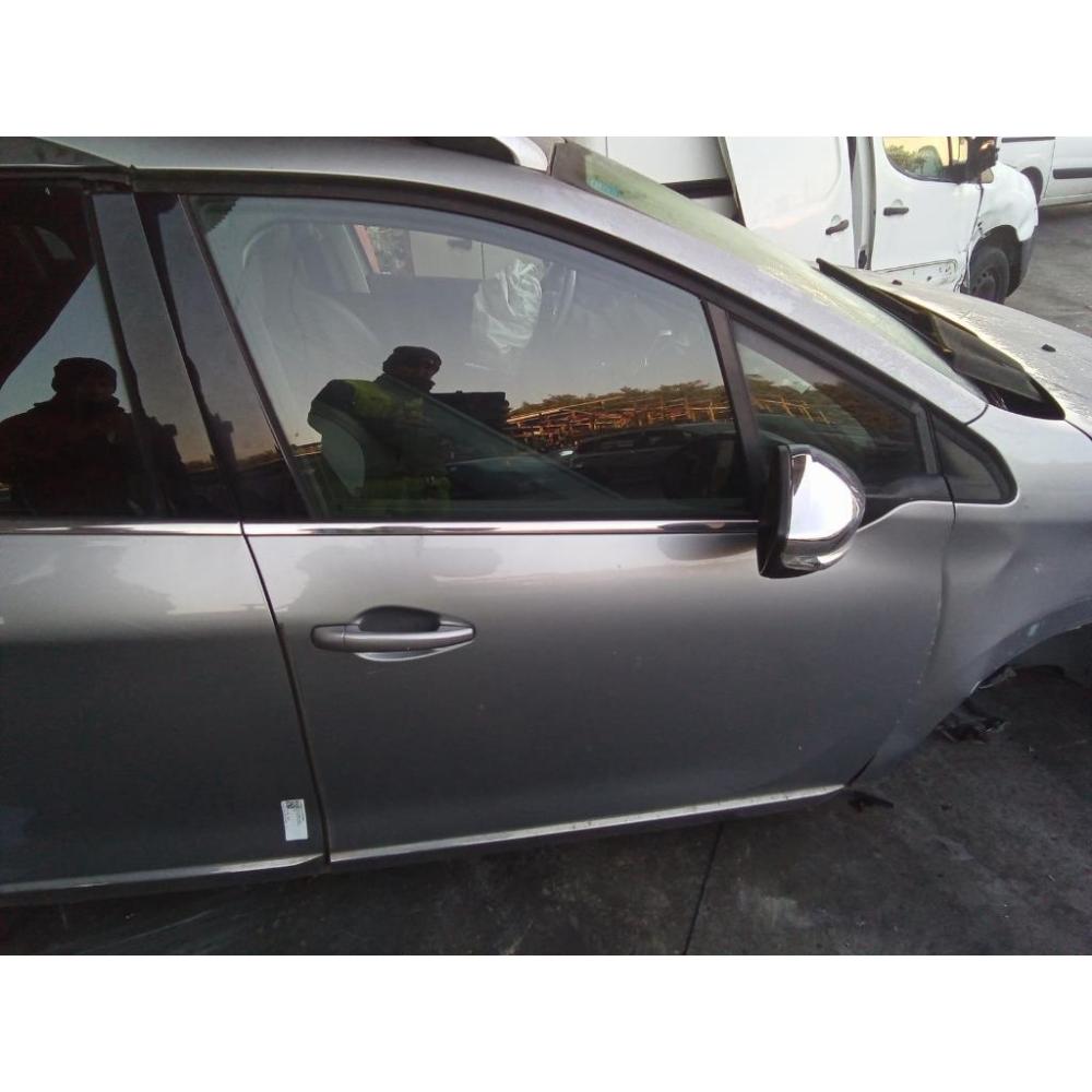 Porta Anteriore Destro Usato Dal 2016 Al 2019 Peugeot 2008 «I» (2016)