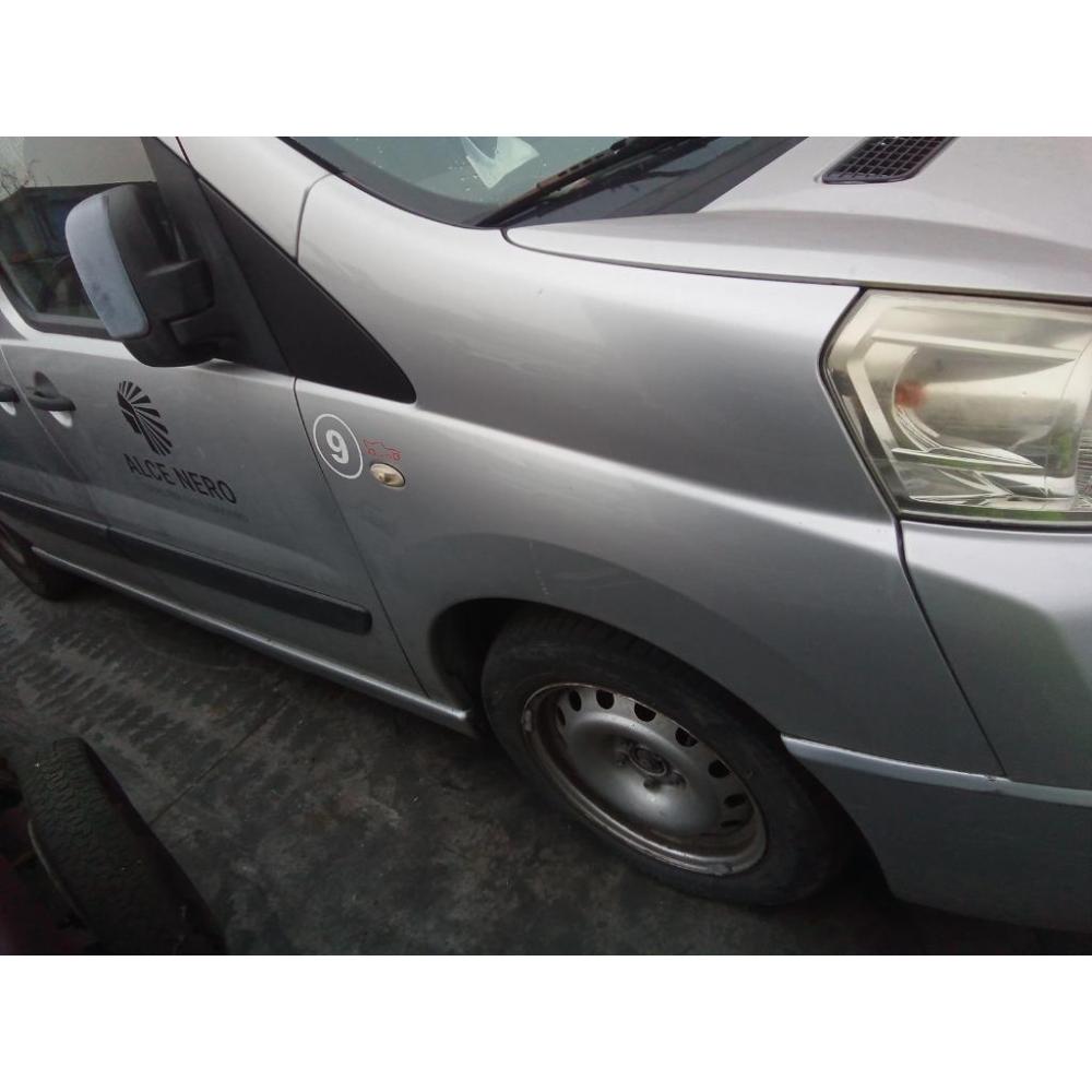 Parafango Anteriore Destro Usato Dal 2006 Al 2016 Fiat Scudo «Ii» (2007)