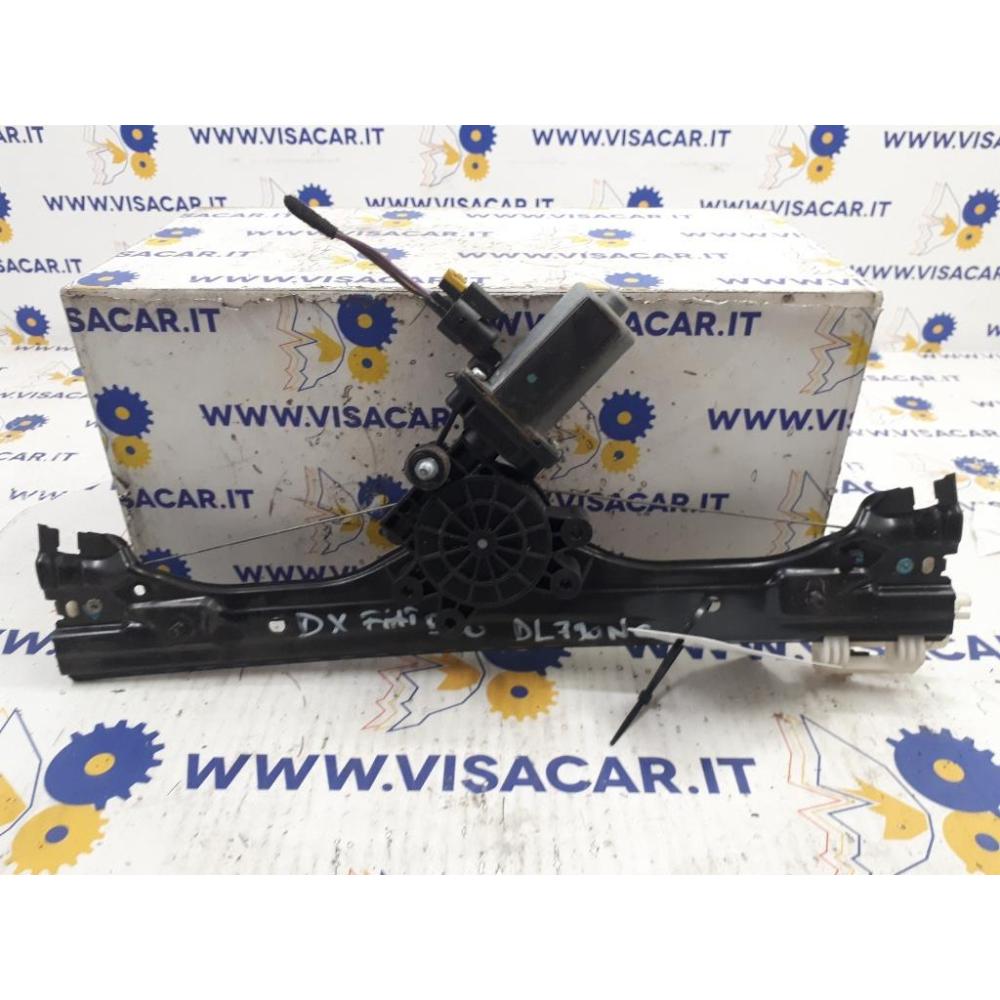 Alzacristallo Porta Anteriore Destro Usato Dal 2007 Al 2012 Fiat 500 «Ii» (2008)