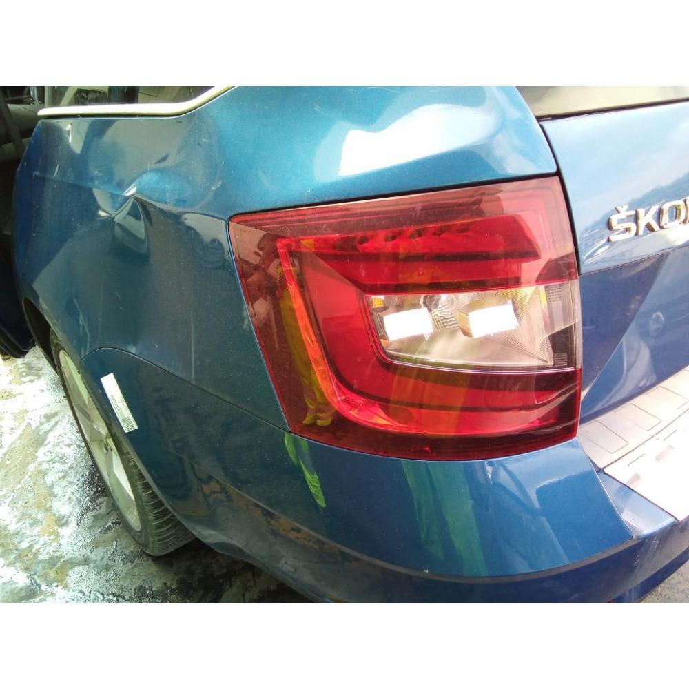 Fanale Posteriore Sinistro Usato Dal 2017 Al 2020 Skoda Octavia «5E5» Sw (2017)