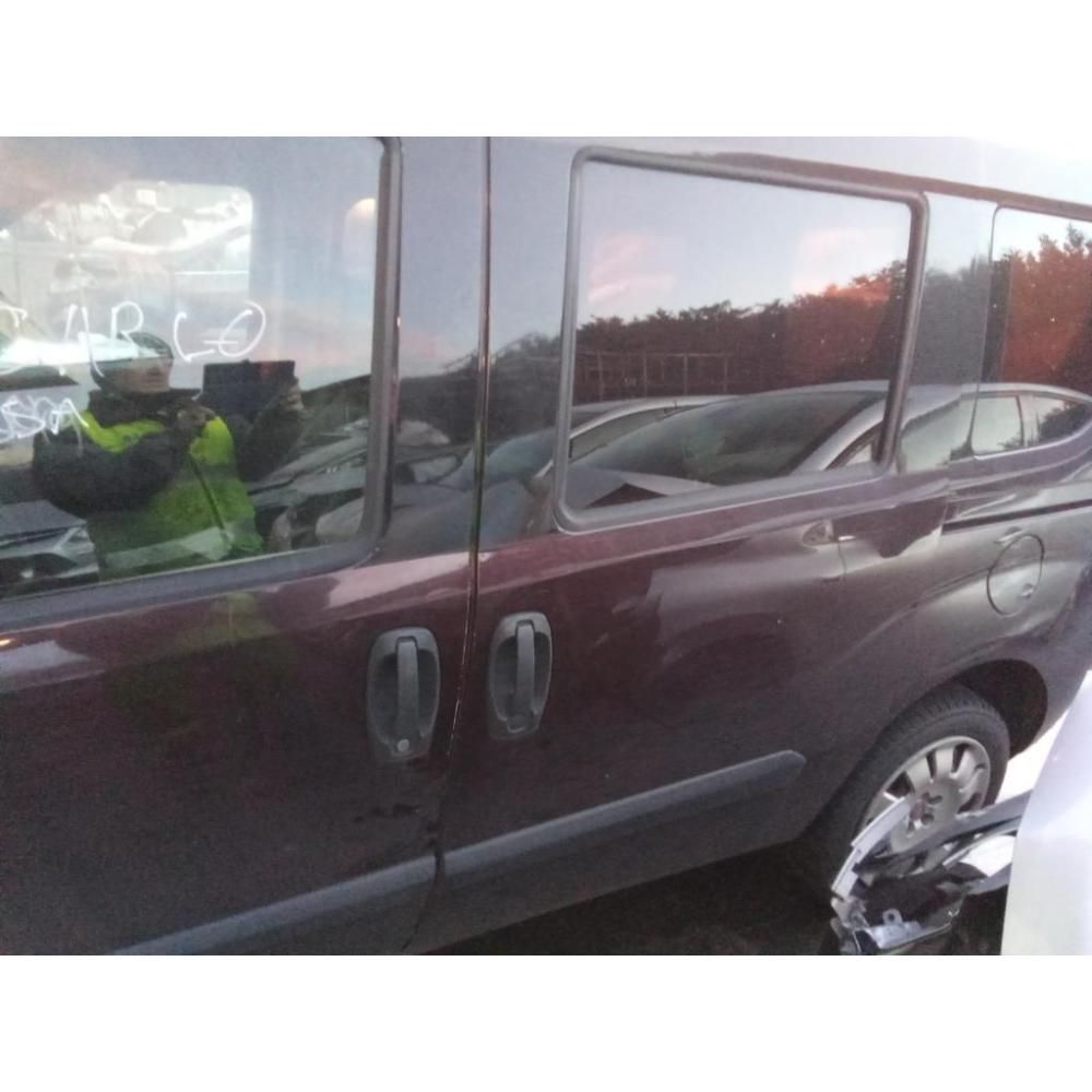 Porta Scorrevole Posteriore Sinistro Usato Dal 2010 Al 2014 Fiat Doblò «Iii» (2010)