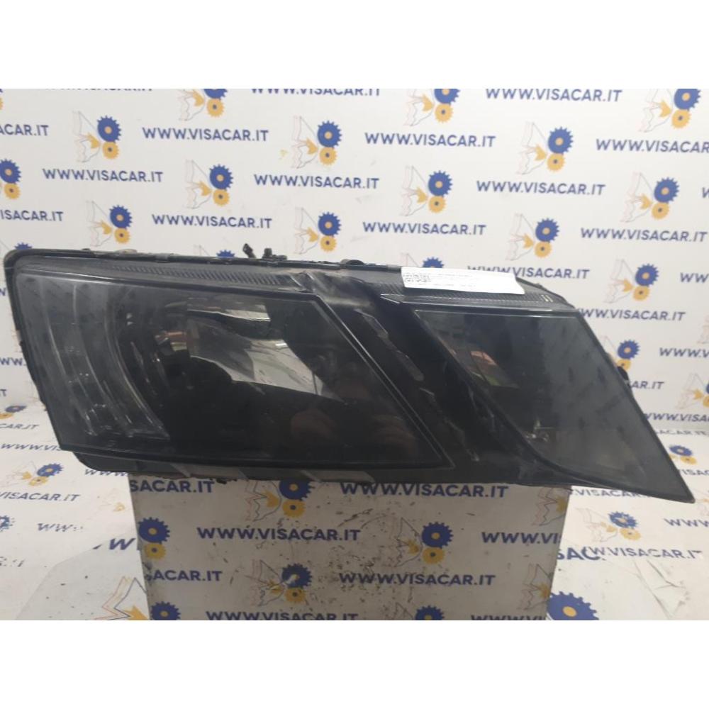 Proiettore Anteriore Destro Usato Dal 2017 Al 2020 Skoda Octavia «5E5» Sw (2017)