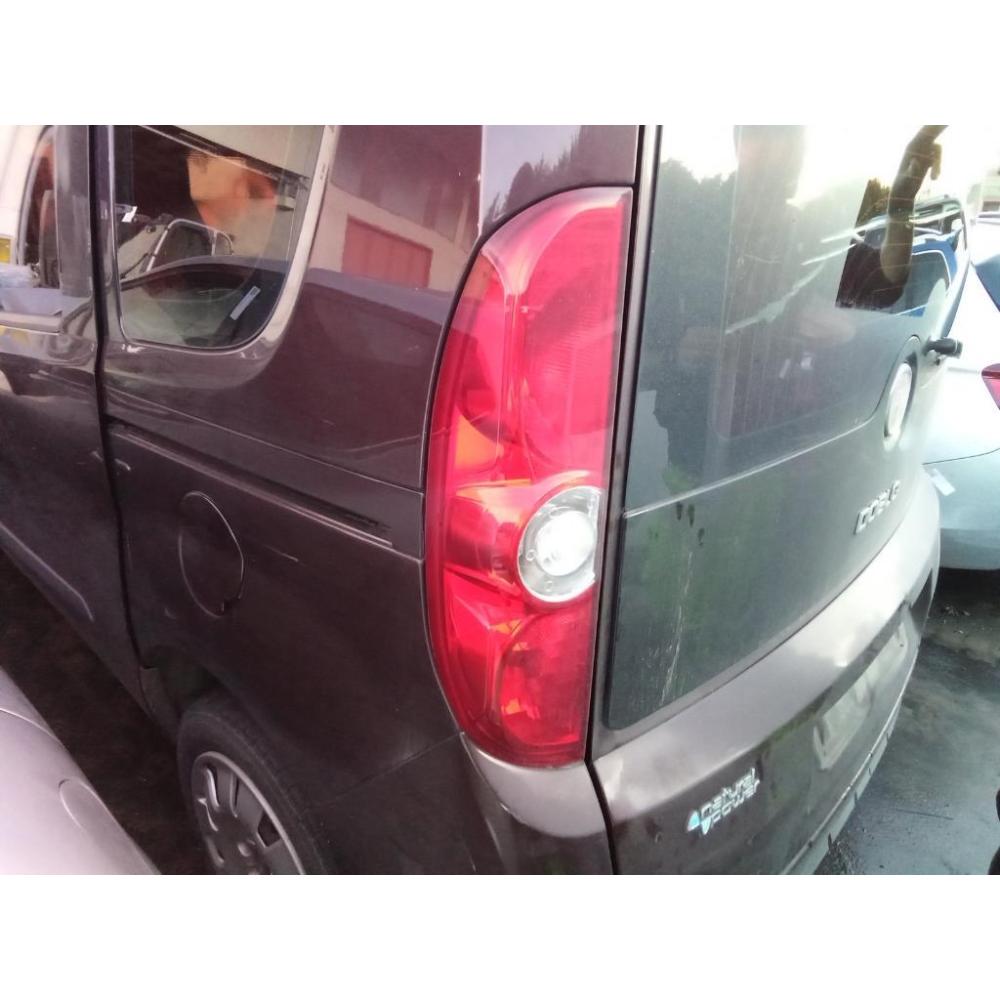 Fanale Posteriore Sinistro Usato Dal 2010 Al 2014 Fiat Doblò «Iii» (2010)