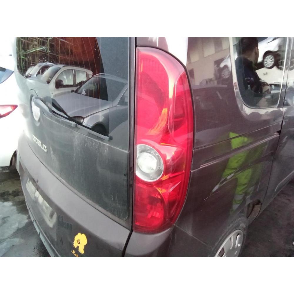 Fanale Posteriore Destro Usato Dal 2010 Al 2014 Fiat Doblò «Iii» (2010)