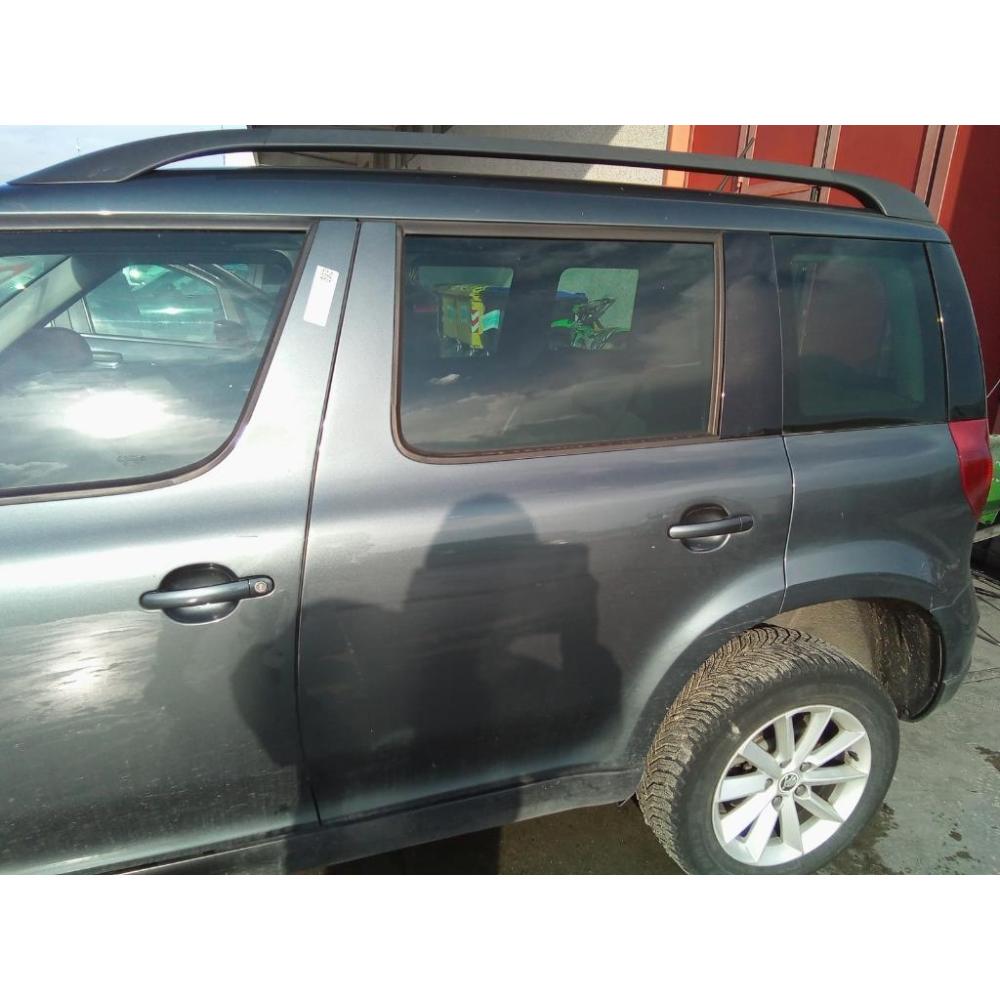 Porta Posteriore Sinistro Usato Dal 2013 Al 2015 Skoda Yeti (2014)