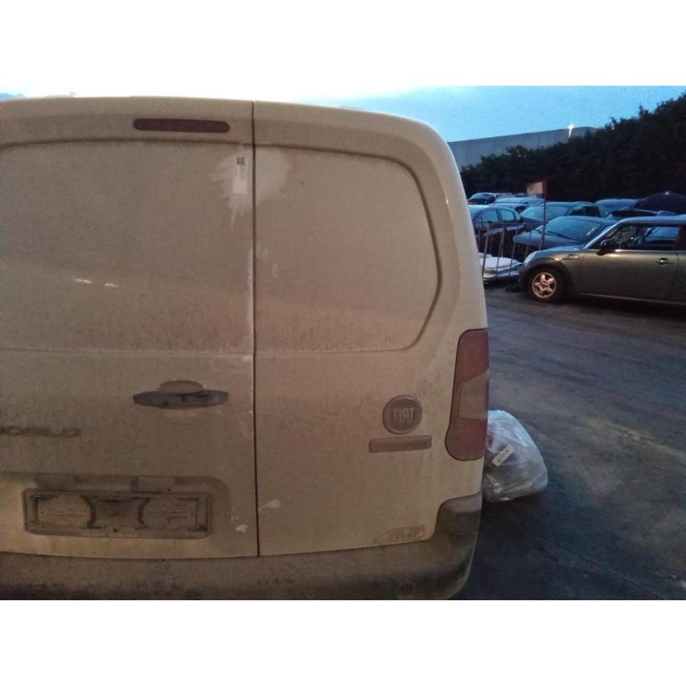 Porta Di Carico Posteriore Destro Usato Dal 2022 Fiat Doblò «Iv» Cargo (2022)