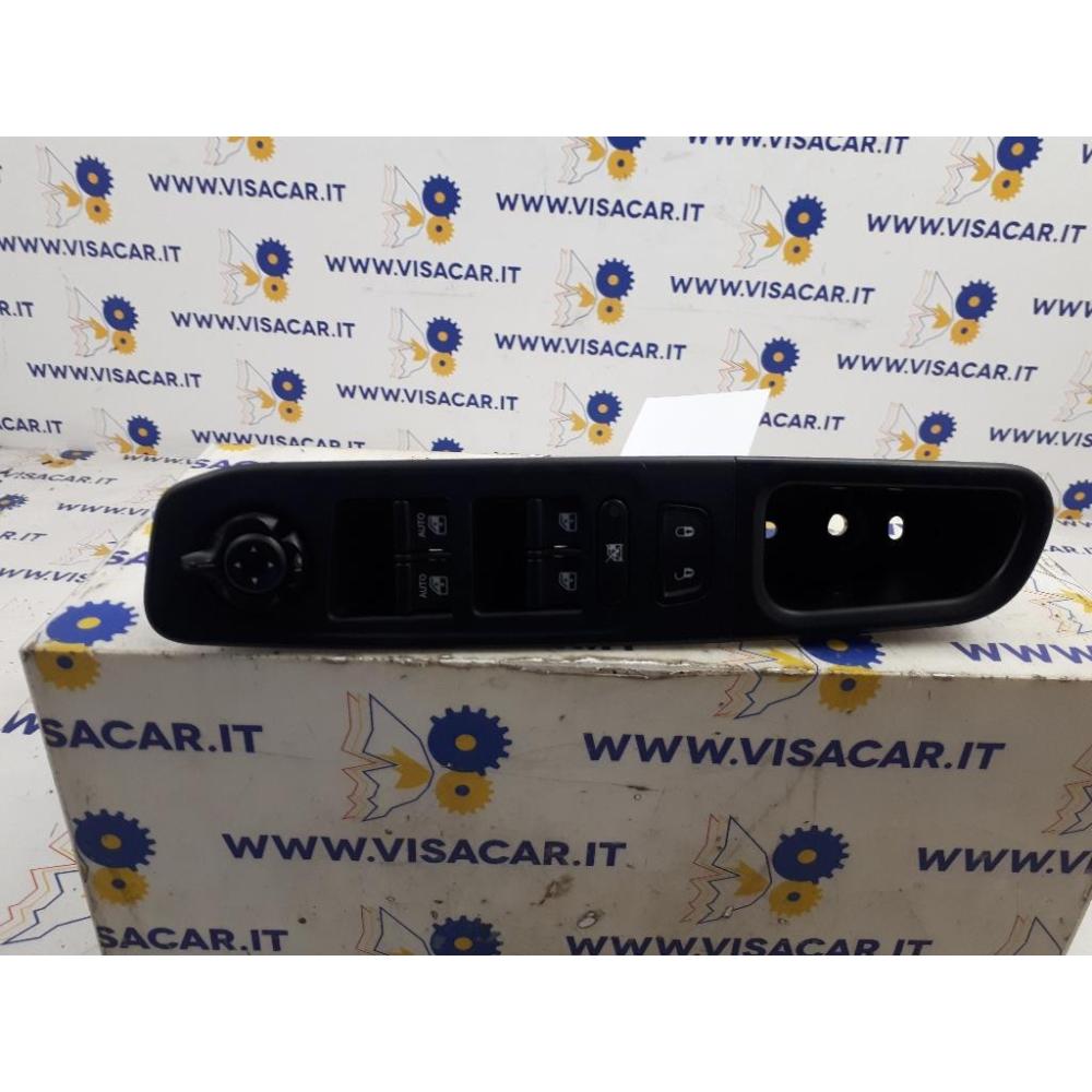 Pulsantiera Anteriore Sx Usato Dal 2014 Al 2018 Jeep Renegade (2015)