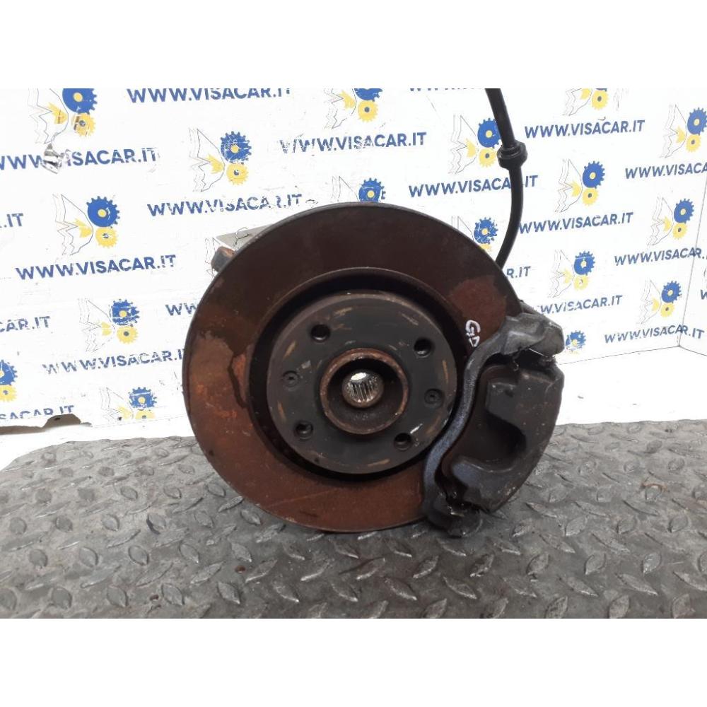 Mozzo Ruota Anteriore Destro Usato Dal 2020 Al 2023 Citroen C3 «Iii» (2020)