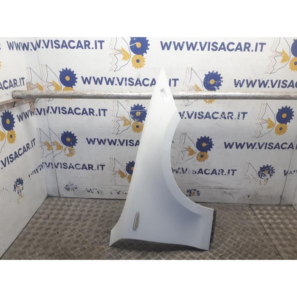 Parafango Anteriore Destro Usato Dal 2007 Al 2012 Bmw Serie 1 «E81» Berlina (2005)