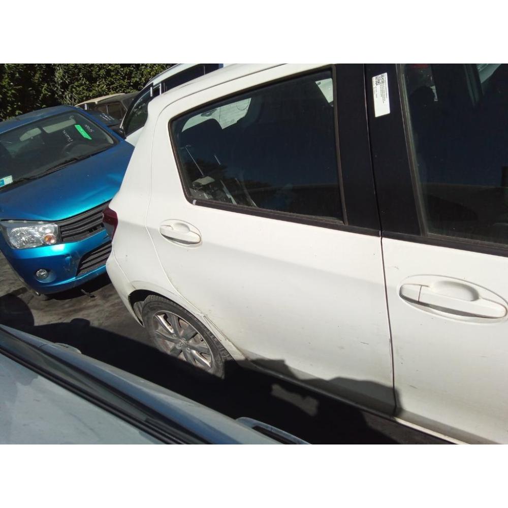 Porta Posteriore Destro Usato Dal 2011 Al 2014 Toyota Yaris «Iv» (2012)