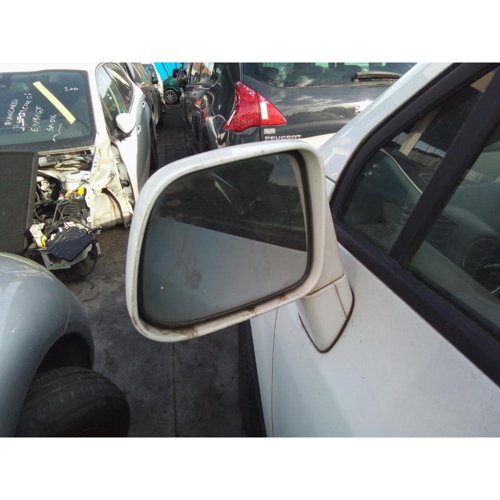 Retrovisore Esterno Anteriore Sinistro Usato Dal 2011 Chevrolet Orlando (2011)