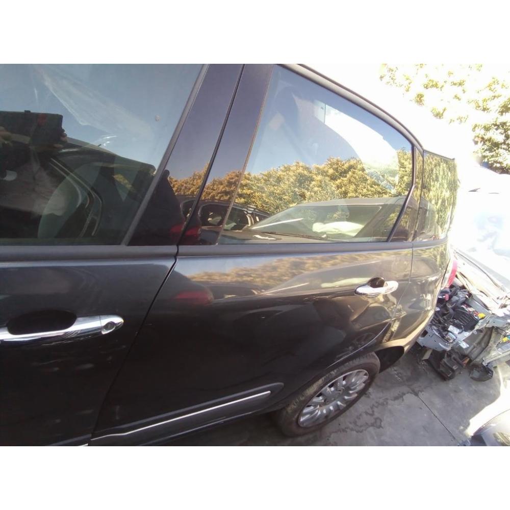 Porta Posteriore Sinistro Usato Dal 2013 Al 2017 Fiat 500L (2013)