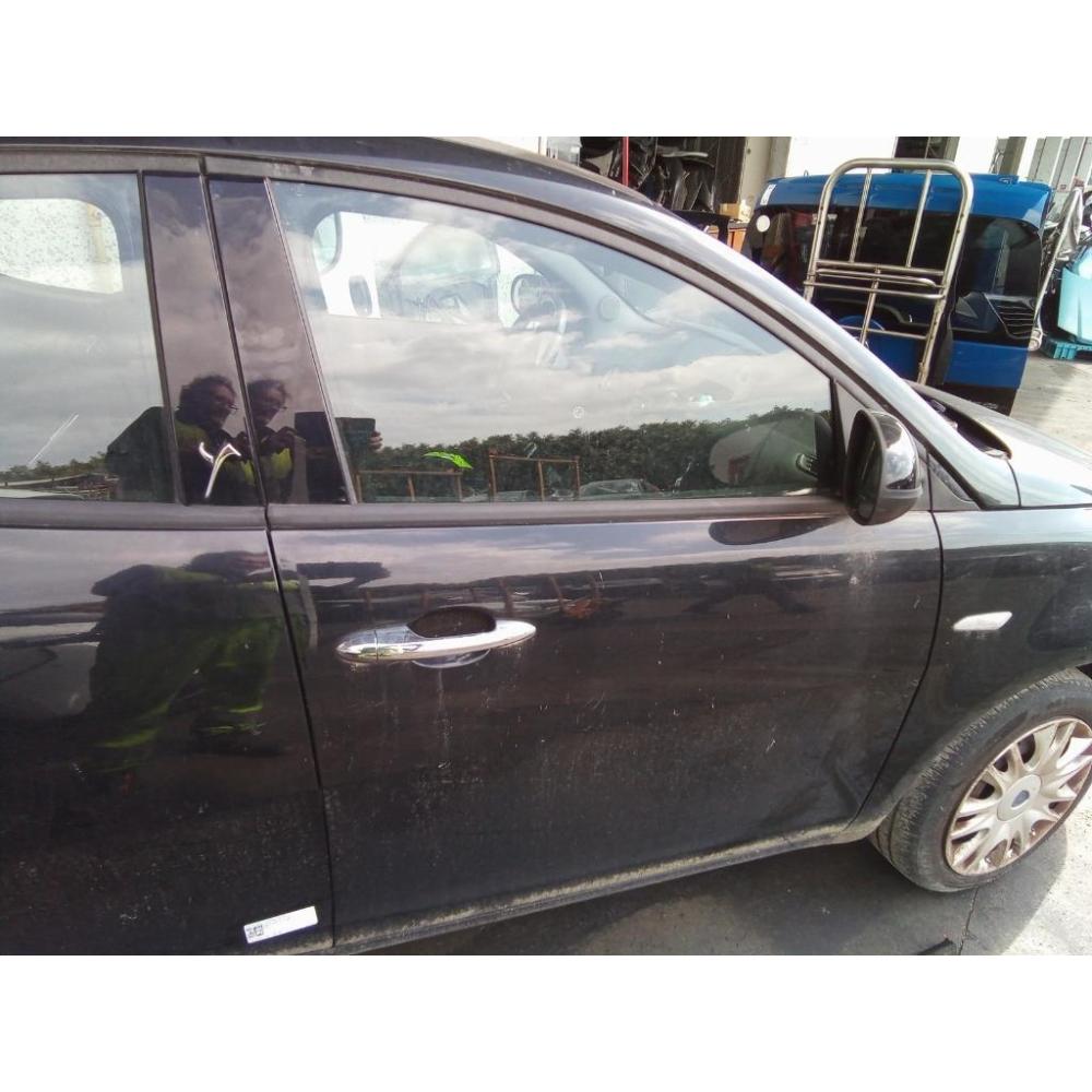 Porta Anteriore Destro Usato Dal 2011 Al 2015 Lancia Ypsilon «Iii» (2011)