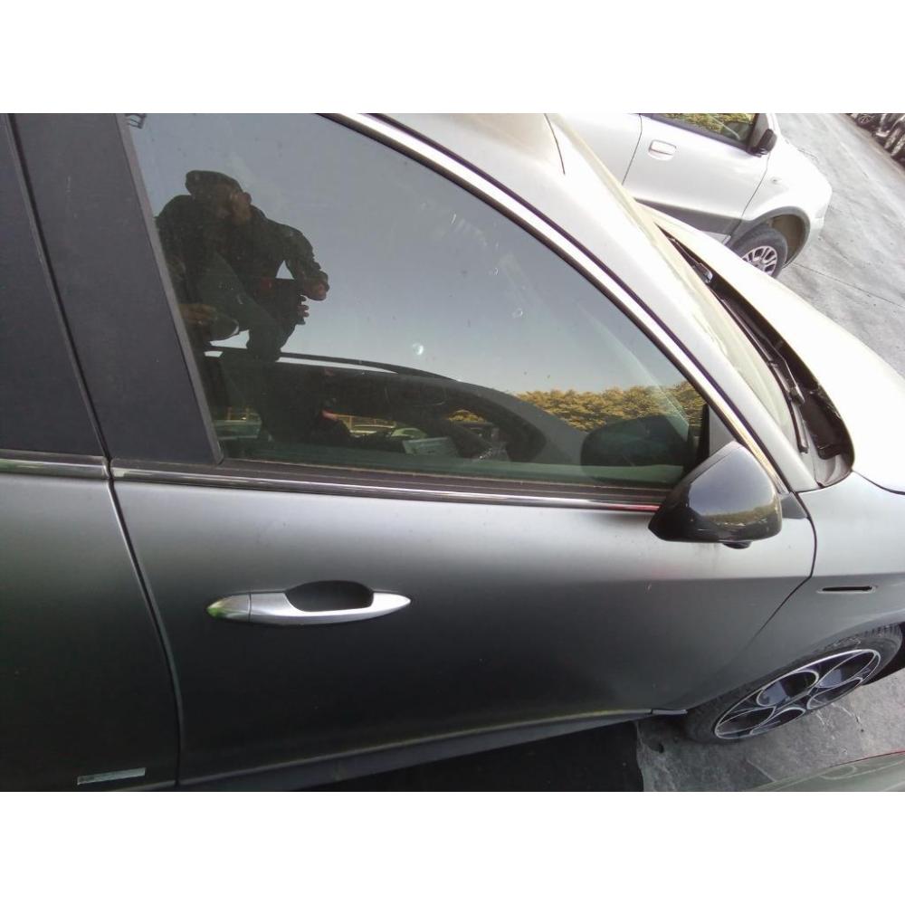 Porta Anteriore Destro Usato Dal 2010 Al 2013 Alfa Romeo Giulietta (2010)