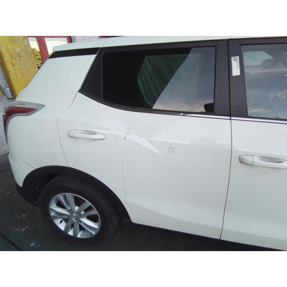 Porta Posteriore Destro Usato Dal 2015 Al 2019 Ssangyong Tivoli (2015)