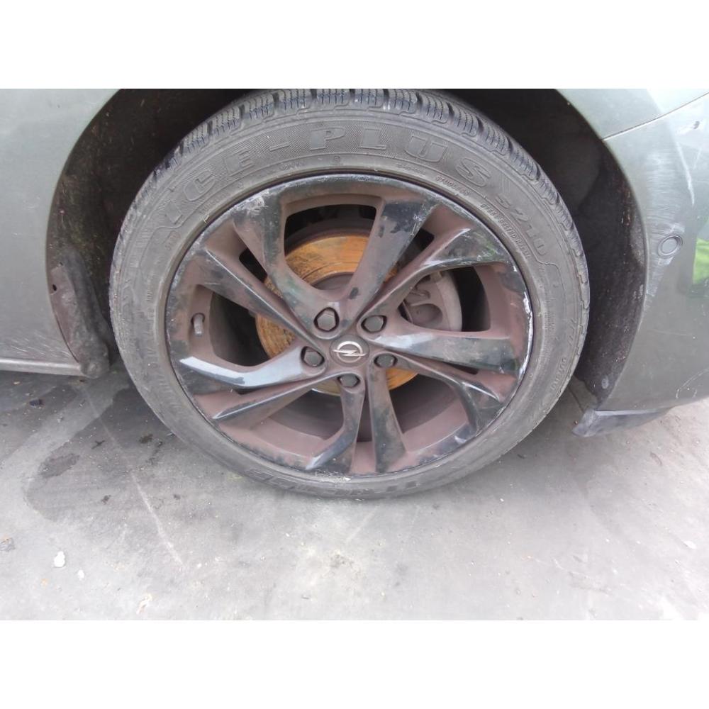 Cerchi In Lega R17 Usato Dal 2019 Opel Astra «K» Sw (2019)