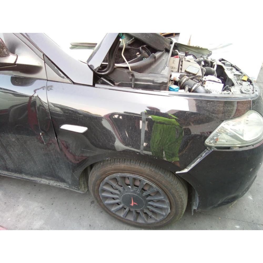 Parafango Anteriore Destro Usato Dal 2011 Al 2015 Lancia Ypsilon «Iii» (2011)