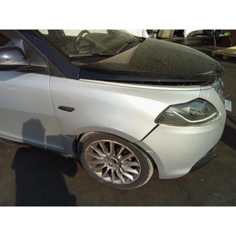 Parafango Anteriore Destro Usato Dal 2011 Al 2015 Lancia Ypsilon «Iii» (2011)