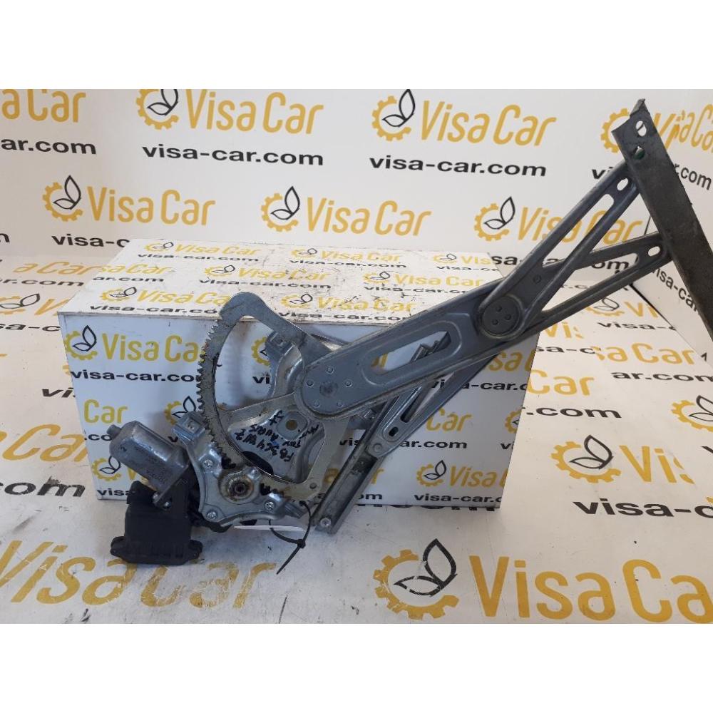 Alzacristallo Porta Anteriore Destro Usato Dal 2015 Toyota Auris Touring Sports (2015)