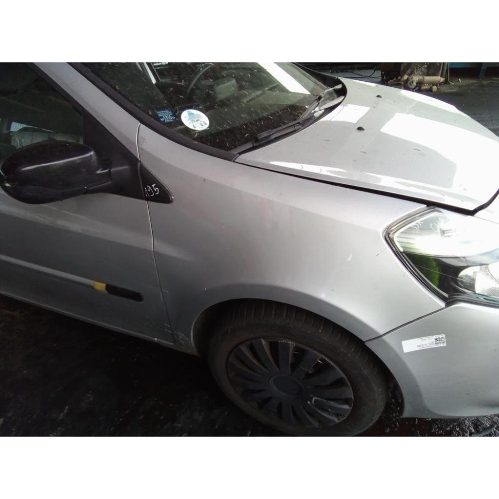 Parafango Anteriore Destro Usato Dal 2005 Al 2006 Renault Clio «Iii» (2006)