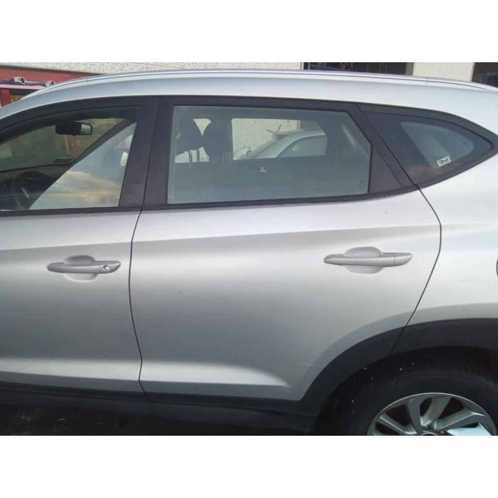 Porta Posteriore Sinistro Usato Dal 2015 Al 2018 Hyundai Tucson «Ii» (2015)