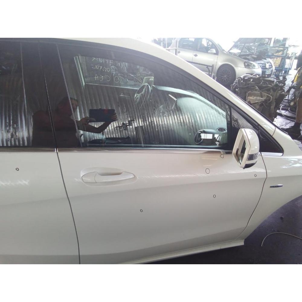 Porta Anteriore Destro Usato Dal 2011 Al 2014 Mercedes Classe B «W246» (2012)